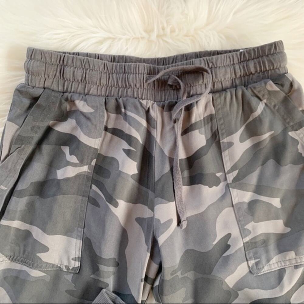 Splendid Camo Joggers Size XS - Picture 6 of 16